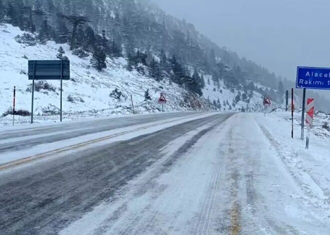 Antalya’da İlk Kar Yağdı