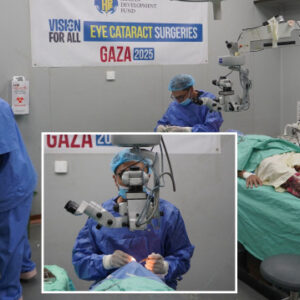 gazzede doktorlar acliktan ayakta durmakta zorlansa da gorevlerini yerine getirmeye devam ediyor 9Mb7kApJ