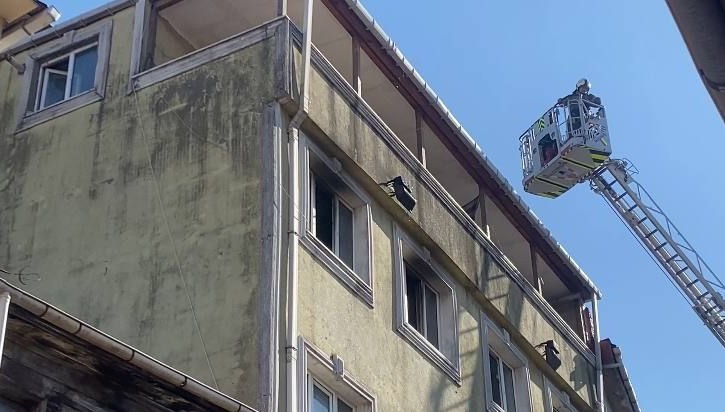 fatihte 5 katli binada yangin 2aKjBa1d