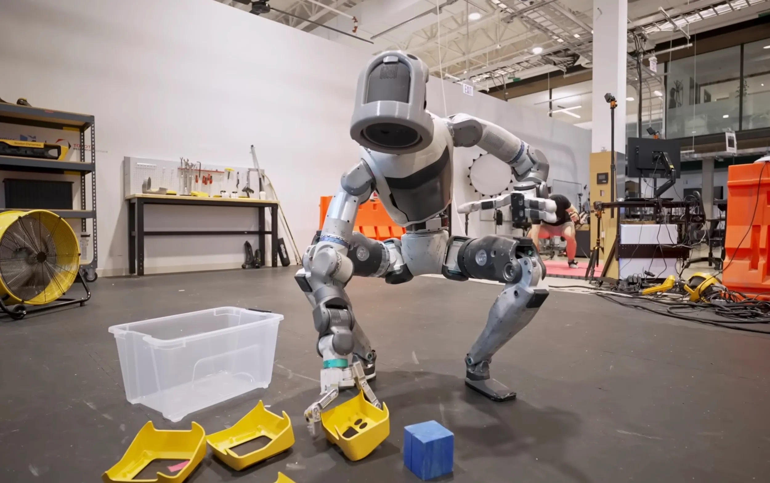 boston dynamics atlasa uc parmakli yeni el sistemi kazandirdi tiyqNSq5