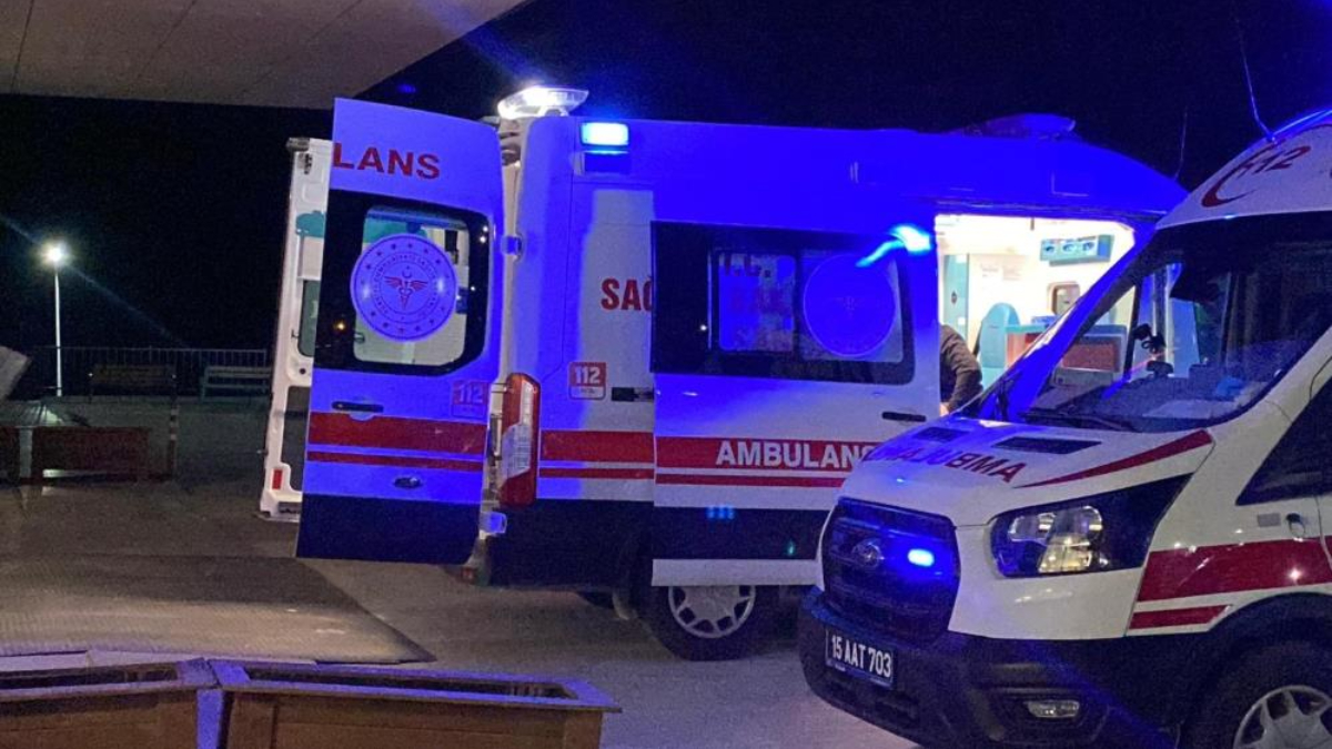 burdurda onlarca universiteli hastanelik oldu mlPQwKyZ.jpg