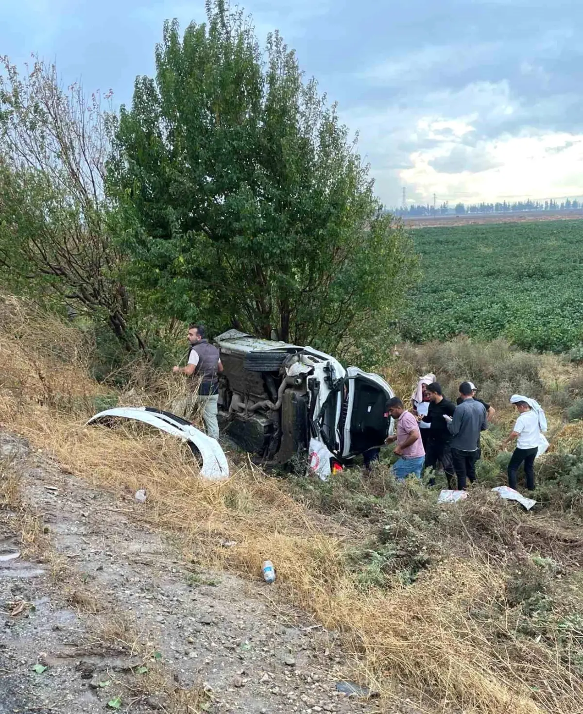 hatayda trafik kazasinda genc surucu hayatini kaybetti Xh5zXC6S.jpg