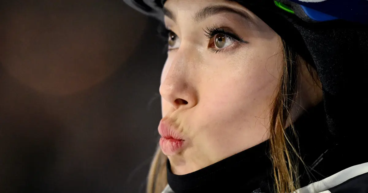 10 parmağında 10 marifet, Çinli kayakçı sosyal medyayı salladı