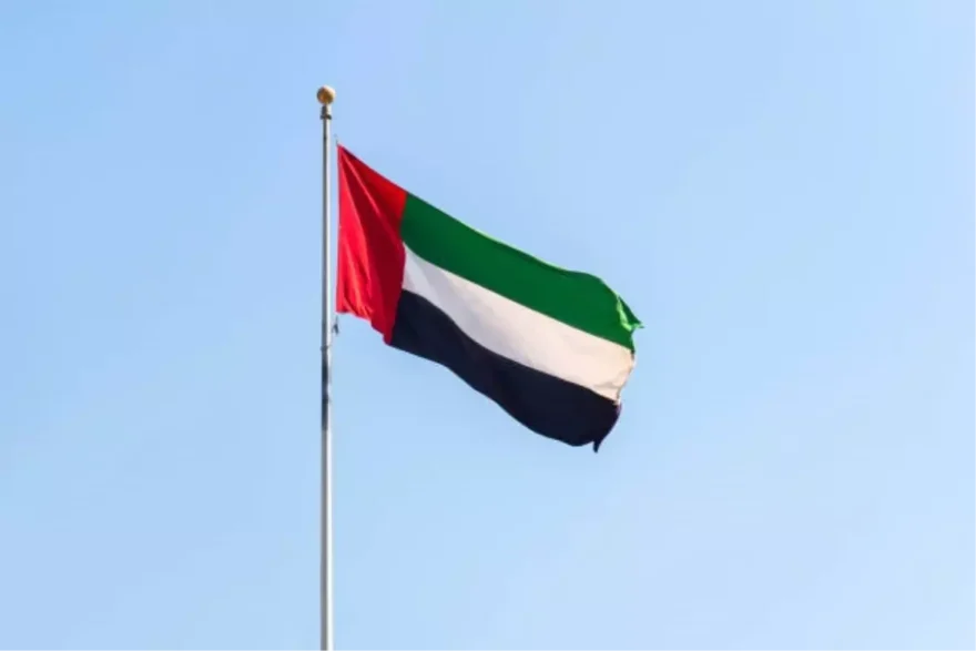 BAE’de Balistik Füze Parçaları Caddeye Düştü: İki Ölü, Üç Yaralı