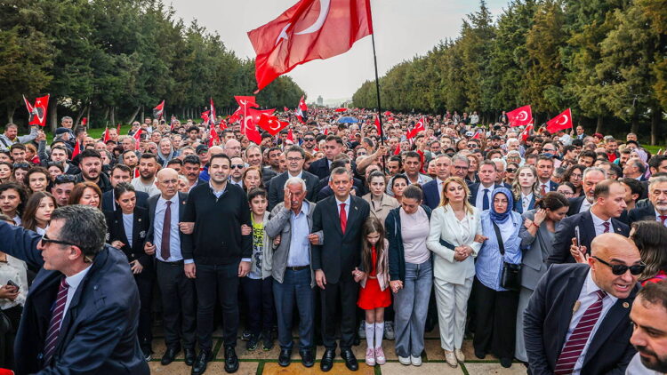 CHP Ankara’da 19 Mayıs ‘Gençlik Yürüyüşü’ Gerçekleştiriyor