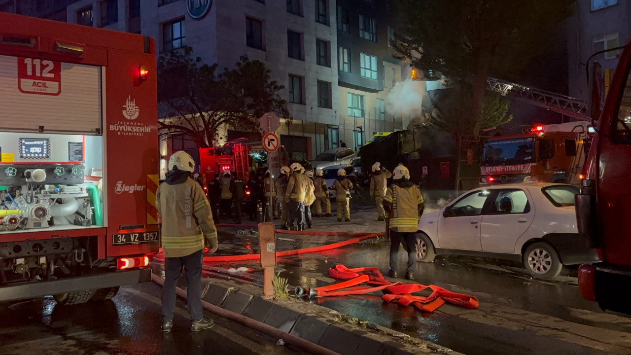 Şişli’de Motosiklet Yangını Büyüyerek Binayı Sardı