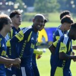 Fenerbahcenin yildizi ayriliyor ulkesinin takimiyla gorusmeler basladi tf3L2WeL