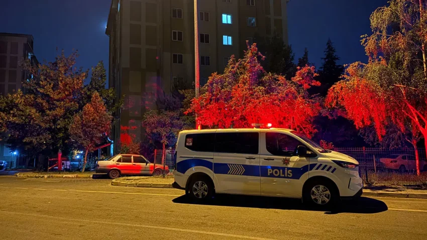 Kayseride 3uncu kattan dusen kucuk cocuk agir yaralandi 9tOJ5OYZ