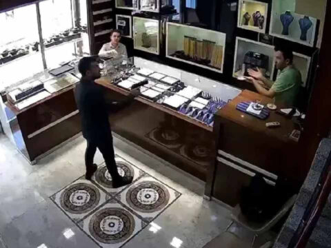 Kuyumcu cinayetinin arkasindan soygun cikti altin satma bahanesiyle oldurmus dn34QCHU