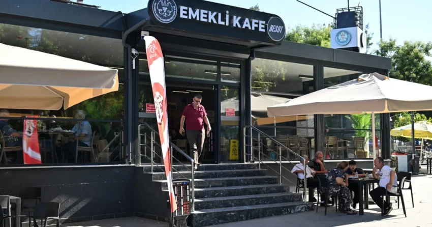 Manisada emekli kafe kisa surede gozde mekan oldu VQAIHbuq